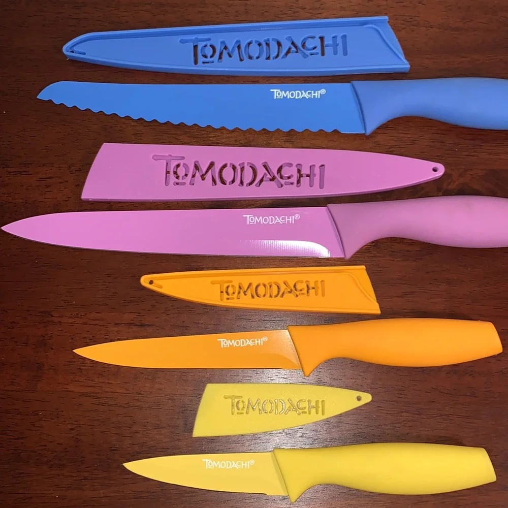 TOMODACHI BRAND NEW SET OF 4 AMAZING KNIVES